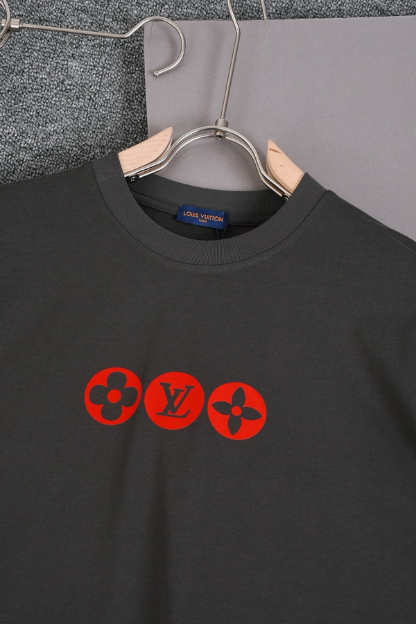 ブランドTシャツ背面デザイン